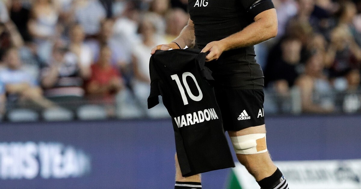 Почтение All Blacks Марадоне